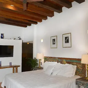 Casa Lyda *