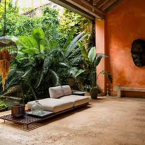 Casa Santiago Botero