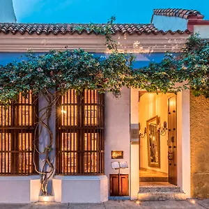 Boutique Santo Toribio 4*