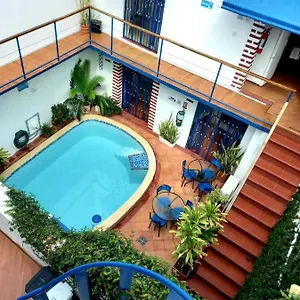 Plaza De La Trinidad ホテル