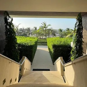 アパート With Exit To The Sea And Mangrove *