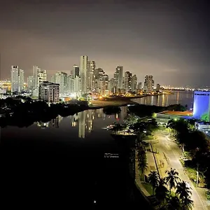 Apartment Amazing 3br Penthouse, Full Kitchen, Pool, Bar, Dedicated Workspace Cartagena