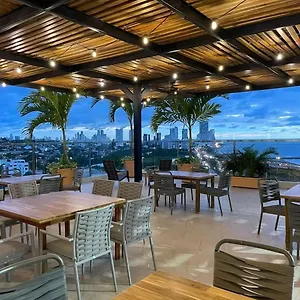 Wyndham Garden Hotel