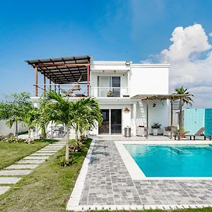 Feriehus Adela House *