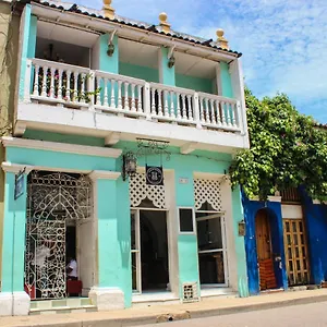 Marlin Hostel *