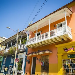 El Centenario 3*